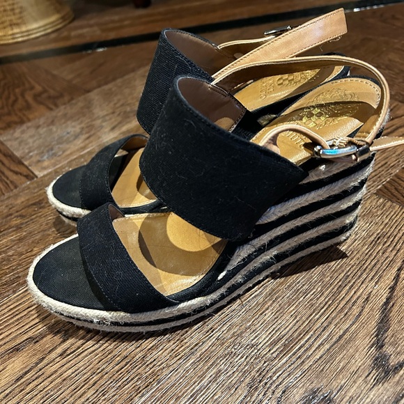 Stripey platform sandals. - Picture 3 of 3